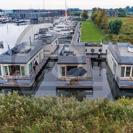 Stunning Ship In Aalsmeer With Kitchen Bagian luar foto